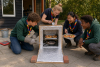 Oven van kartonnen doos