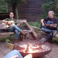 Online kampvuuravond